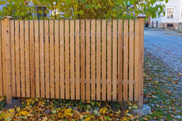 clôture rigide de jardin en bois