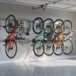 découvrez comment optimiser l'espace de votre garage avec un râtelier à vélo pratique et sécurisé pour bien ranger vos vélos.